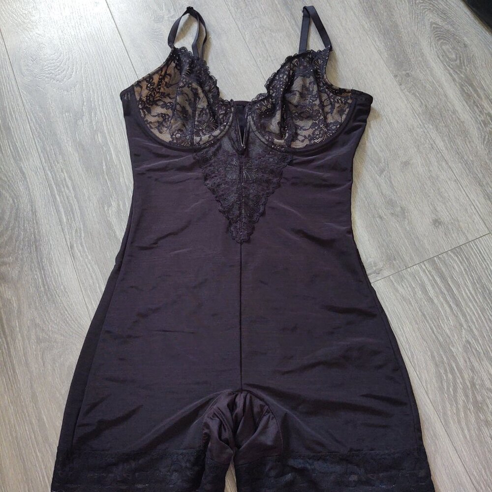 NWOT Popilush The Shapewear Lace Bodysuit Shapewear